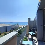 Sweet Sea View アパート サヴォーナ