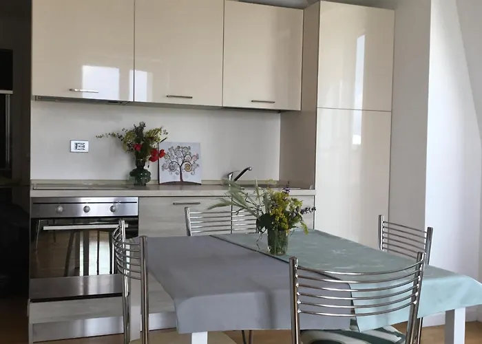 Sweet Sea View Savona